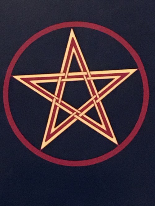 E6404EC5-51B7-4407-90E7-4F68672DB00A